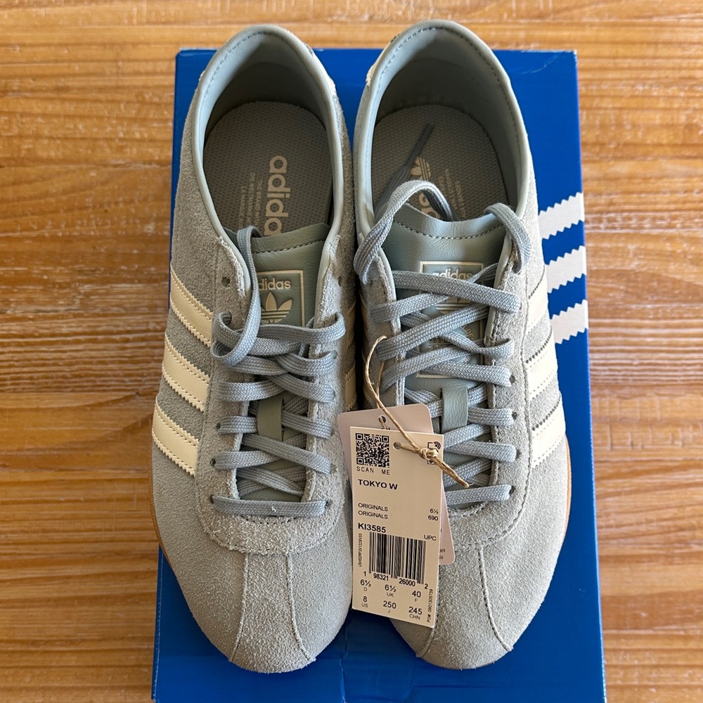 Adidas Tokyo Women’s 8 Light Gray and White Sneakers